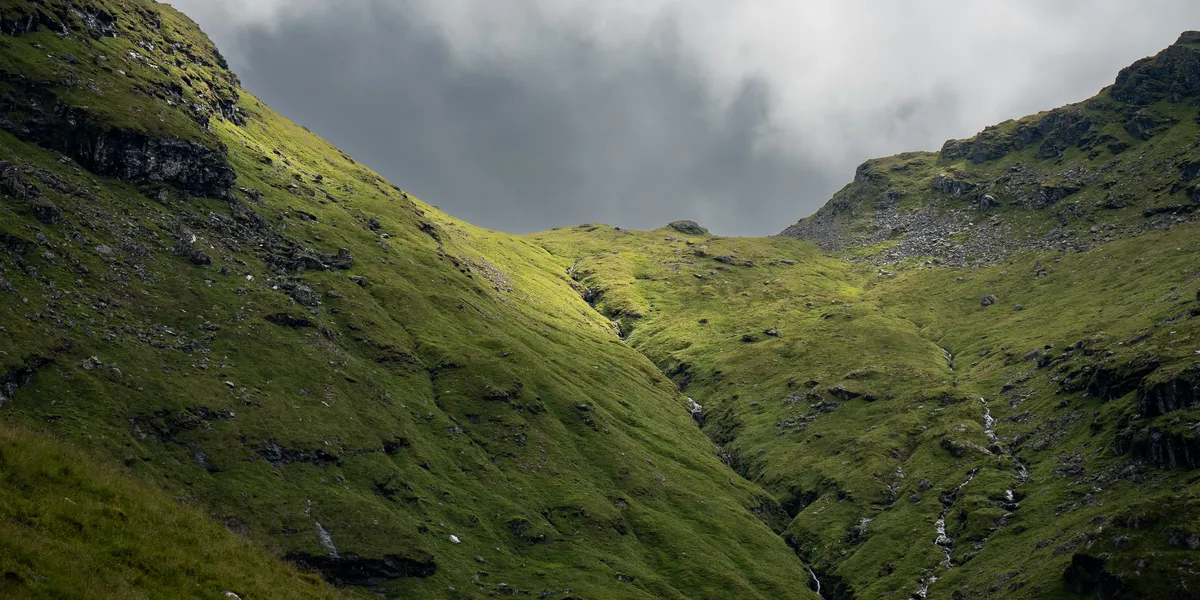 On the ridge approaching Beinn a' Chròin