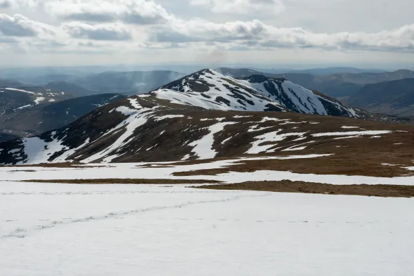 Càrn an Tuirc, Cairn of Claise, Glas Maol and Creag Leacach — 4-Munro Circuit