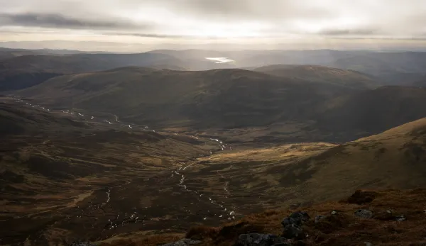 Mayar and Driesh Munro bagging guide: 2-Munro route in Angus Glens with 1,000m ascent. Glen Doll car park, scenic ridge walk, and panoramic Highland views. Perfect for intermediate hikers.