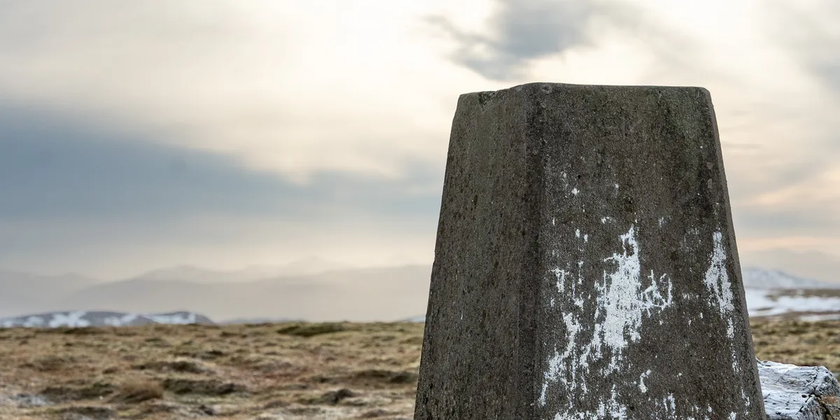 The cairn at A' Bhuidheanach Bheag