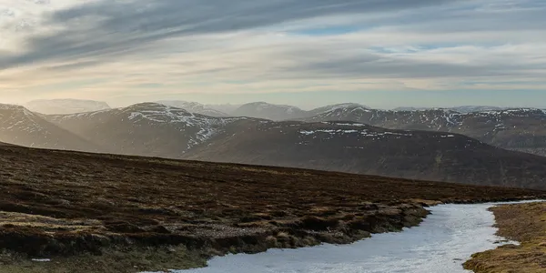 Carn na Caim and A'Bhuidheanach Bheag — Route Guide
